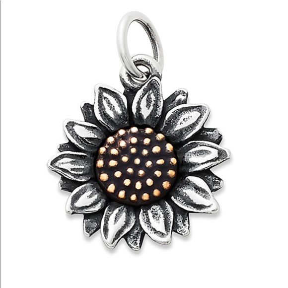 Meet your Posher, Jennifer - Picture 1 of 1